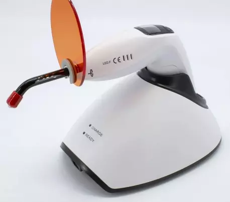 لایت کیور وودپیکر Woodpecker مدل LED - F sim لایت کیور وودپیکر Woodpecker مدل LED - F sim