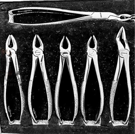 ست فورسپس ۱۱ عددی دنتال دیوایس ست فورسپس ۱۱ عددی دنتال دیوایس