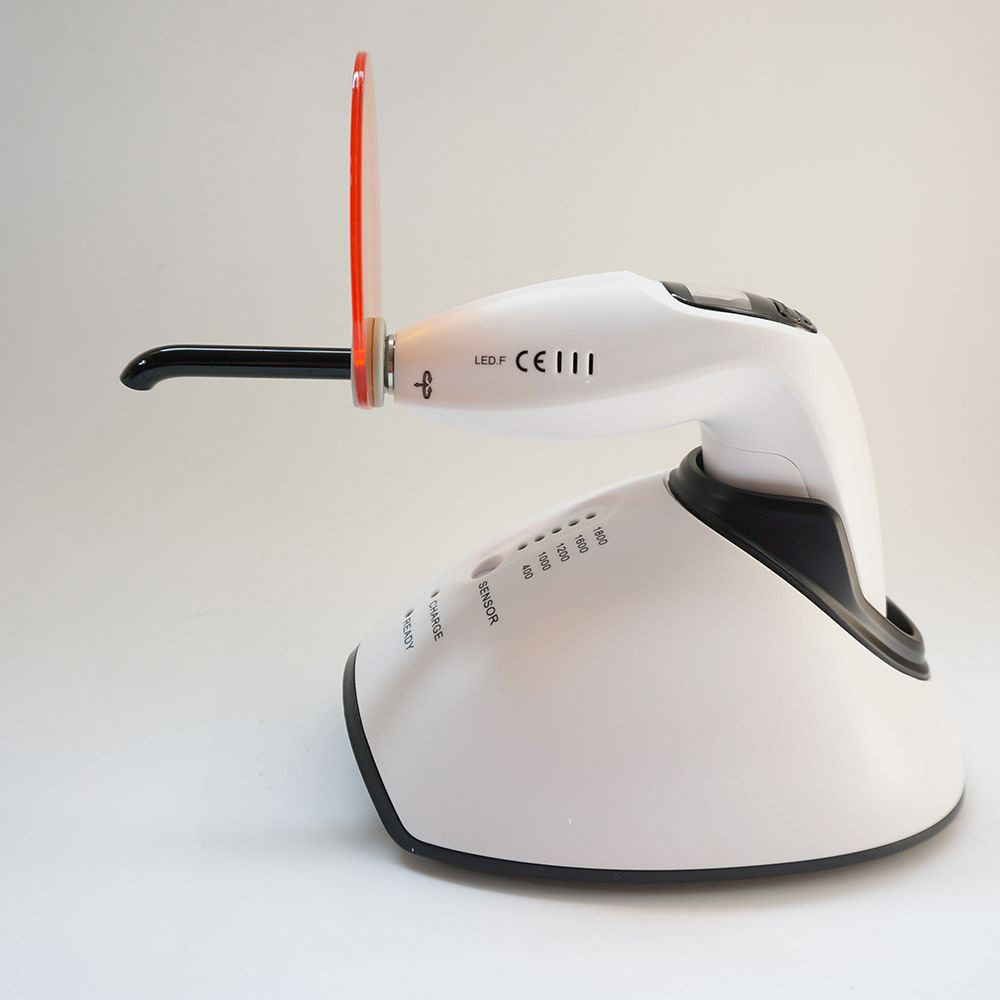 لایت کیور دندانپزشکی وودپیکر WoodPecker مدل LED-F لایت کیور دندانپزشکی وودپیکر WoodPecker مدل LED-F