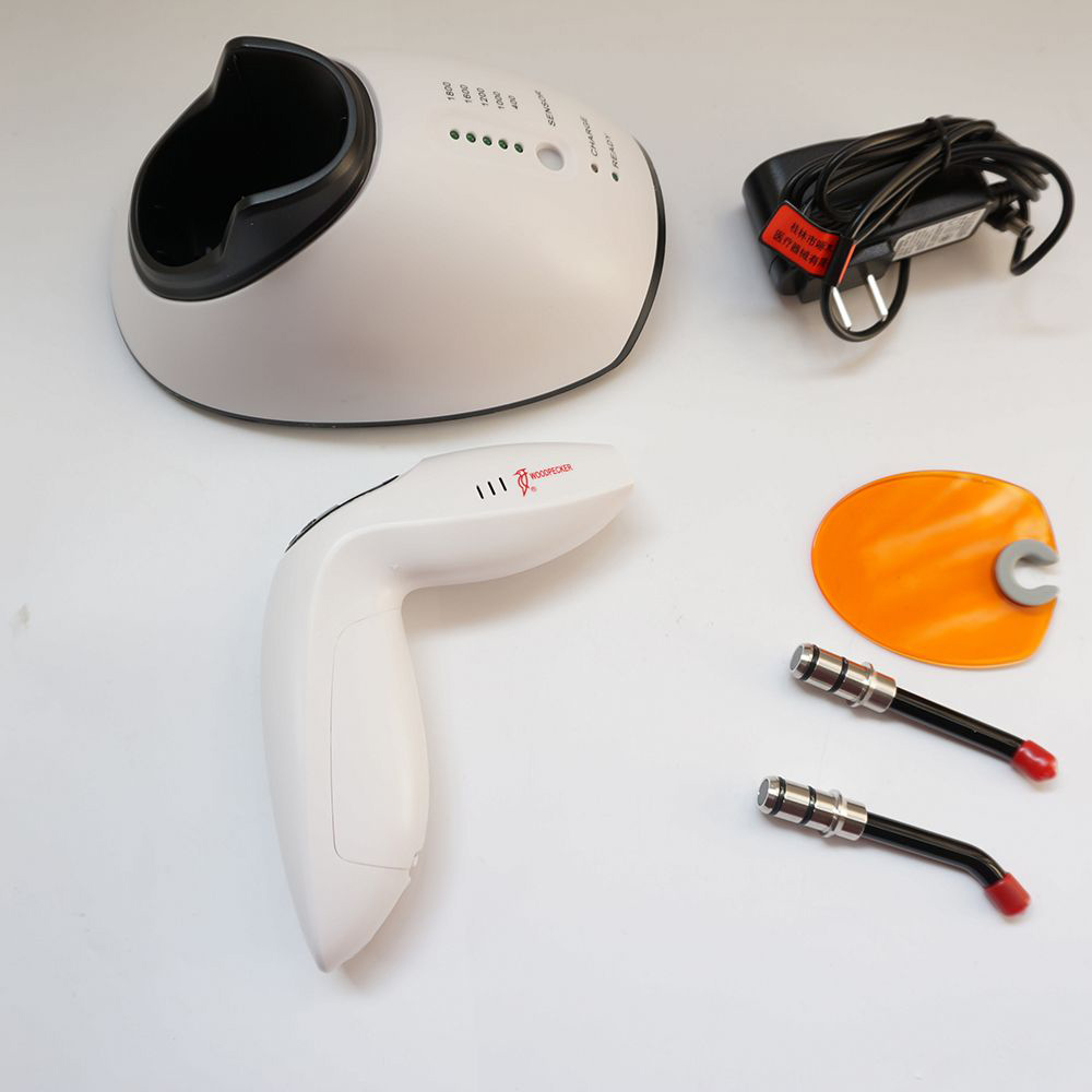 لایت کیور دندانپزشکی وودپیکر WoodPecker مدل LED-F لایت کیور دندانپزشکی وودپیکر WoodPecker مدل LED-F