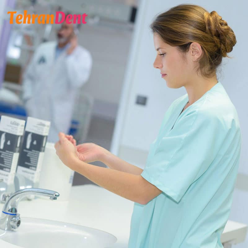 خرید محلول ضدعفونی کننده دست درموسپت پلاس نیم لیتری - خرید محلول ضدعفونی کننده دست DERMOSEPT Plus - محلول ضدعفونی دست درموسپت 500 میل